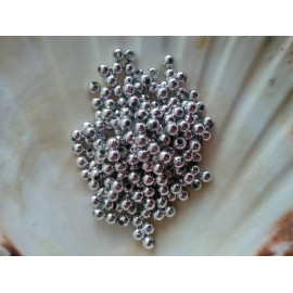 Plastové perle strieborné 4mm
