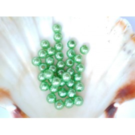 plastové korálky  8mm zelene